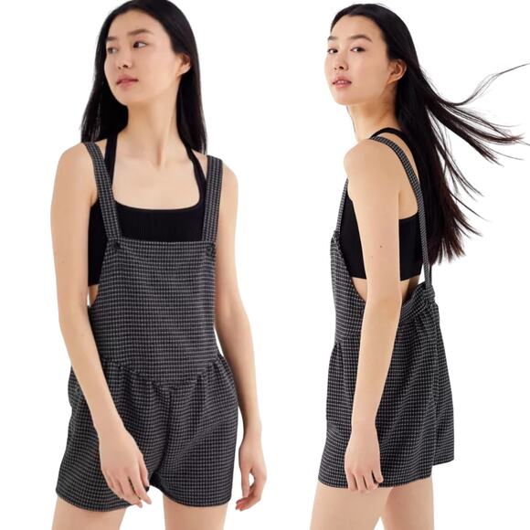 Urban Outfitters Renewal Romper Shortall Overall Shorts Cotton Black White Large - Picture 1 of 9